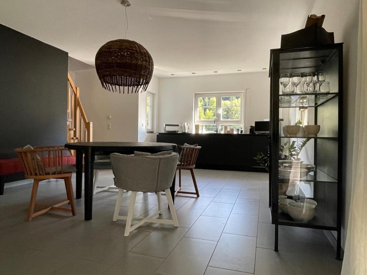 Stilvolle Wohnung Fuer 2-3 Personen - Mit Riesiger Dachterrasse Haigerloch Extérieur photo