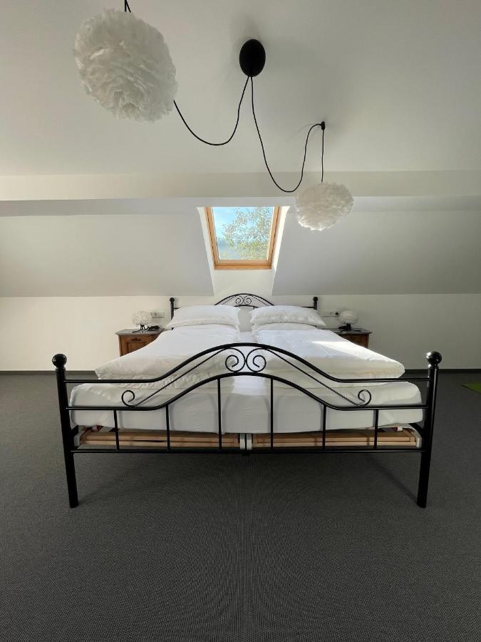 Stilvolle Wohnung Fuer 2-3 Personen - Mit Riesiger Dachterrasse Haigerloch Extérieur photo